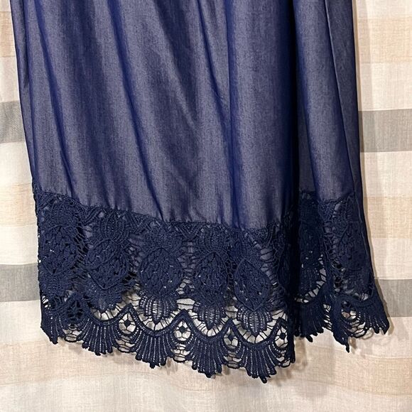 Mile Gabrielle dress denim look lace bell sleeve and bottom of the front size 1X - Picture 3 of 6